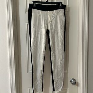 Black and white Bebe legging
